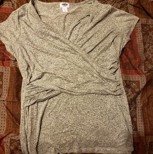 Old navy maternity/nursing top